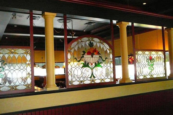 Dining 33 of 47